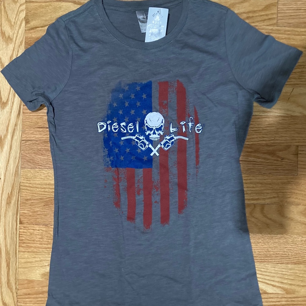 Diesel Life T-shirt. Women's medium